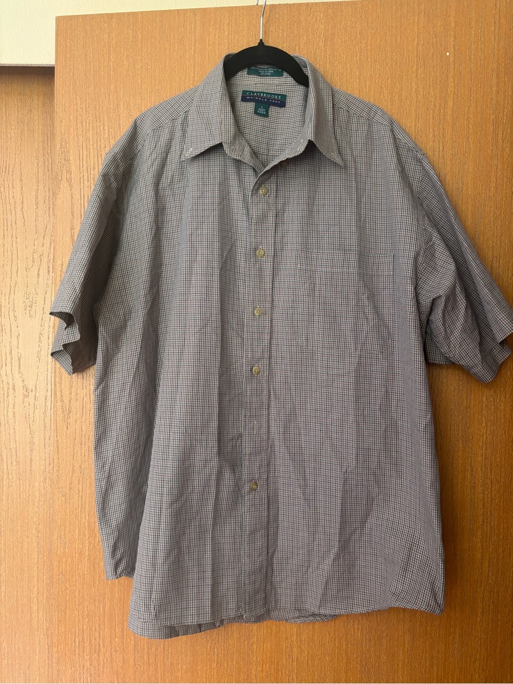 Claiborne Men's Short-Sleeve Button-Up Shirt in Gray Check